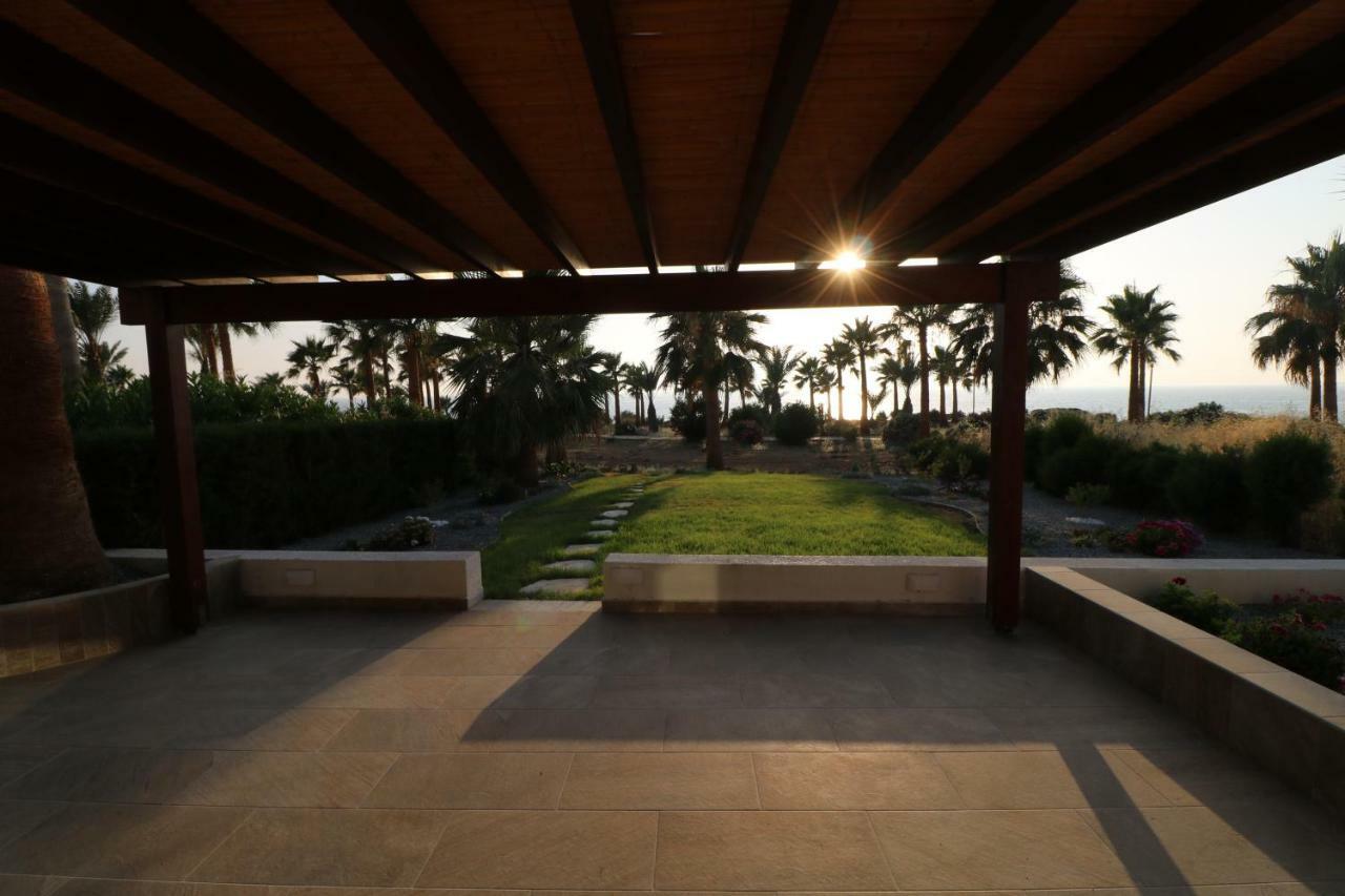 Yulya Villa By Taimoura Paphos Bagian luar foto