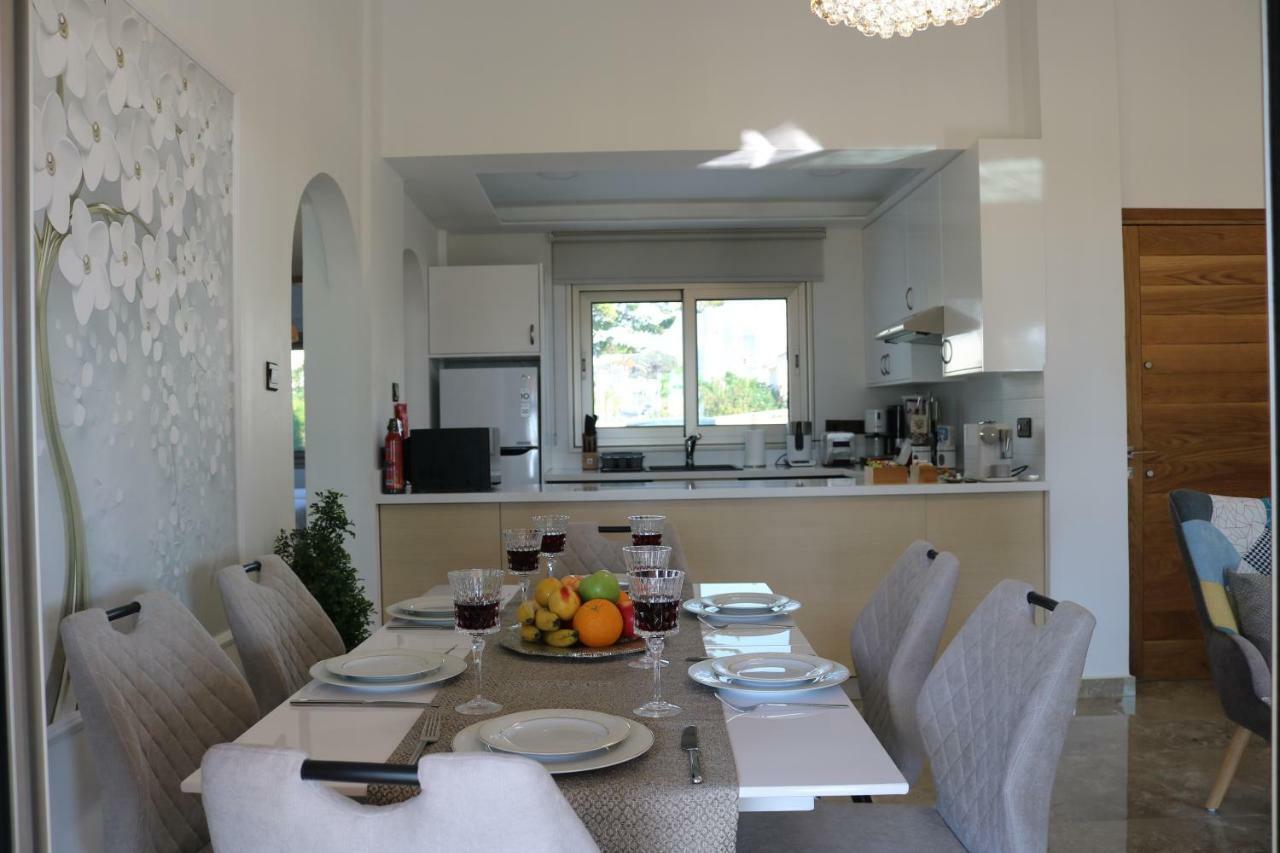 Yulya Villa By Taimoura Paphos Bagian luar foto