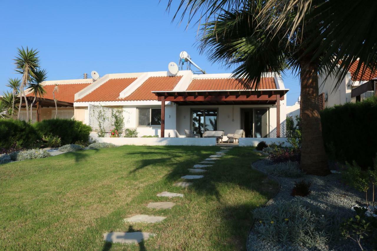 Yulya Villa By Taimoura Paphos Bagian luar foto