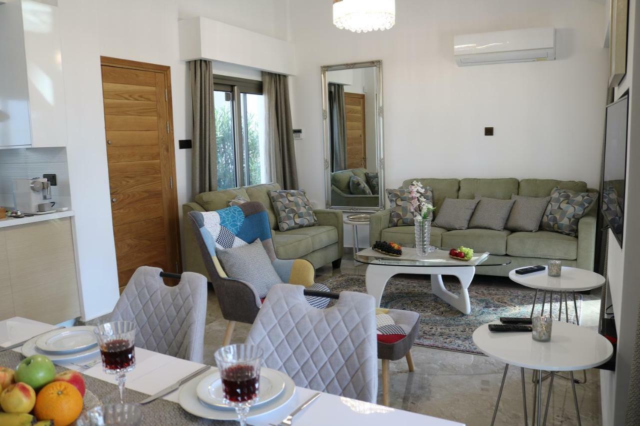 Yulya Villa By Taimoura Paphos Bagian luar foto