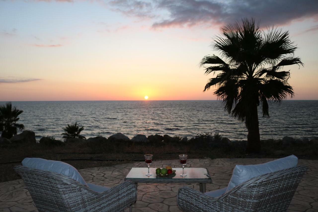Yulya Villa By Taimoura Paphos Bagian luar foto