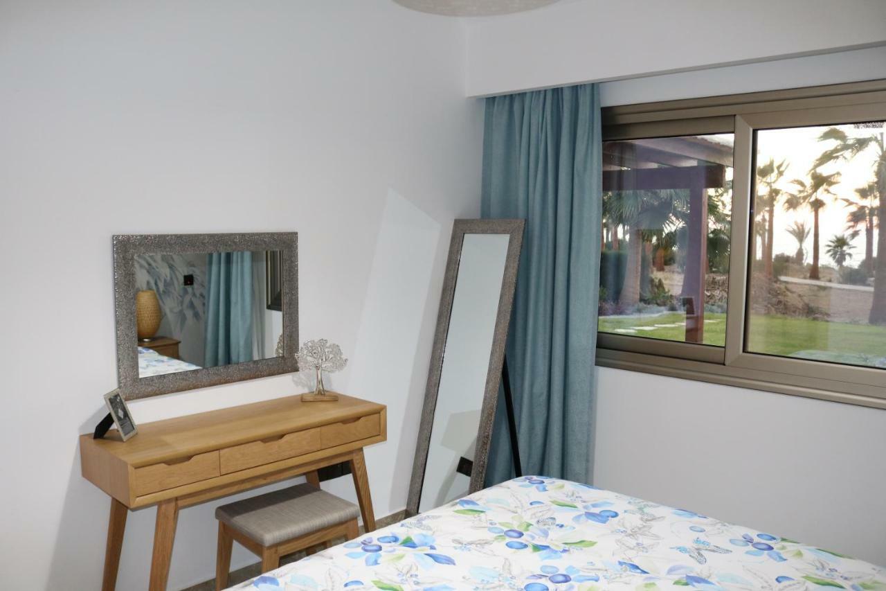 Yulya Villa By Taimoura Paphos Bagian luar foto