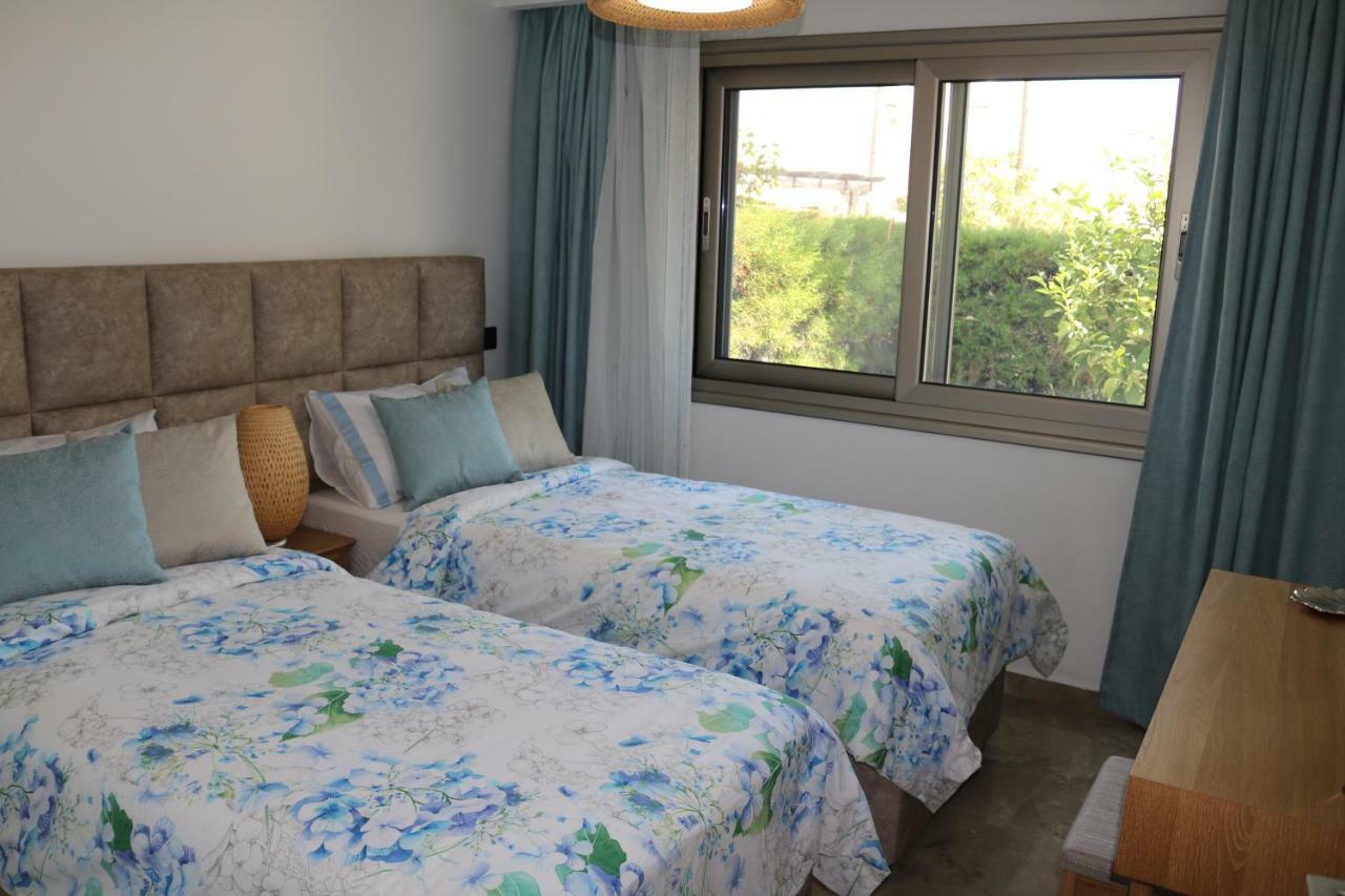 Yulya Villa By Taimoura Paphos Bagian luar foto